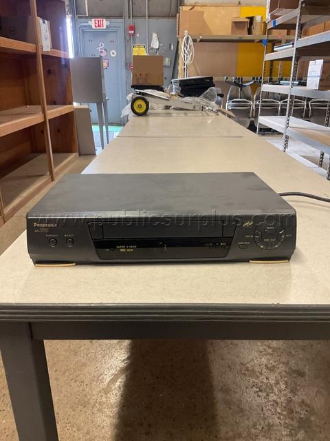 Panasonic   VCR Lot # 4690