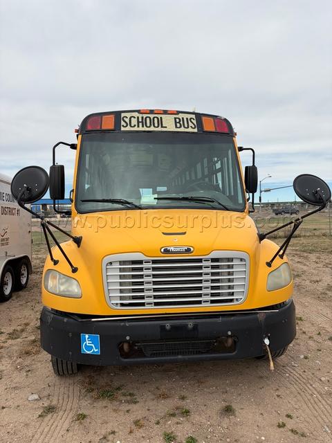 2009 THOMAS SCHOOL BUS