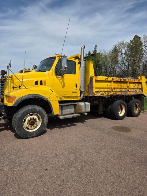 2007 Sterling LT 9500