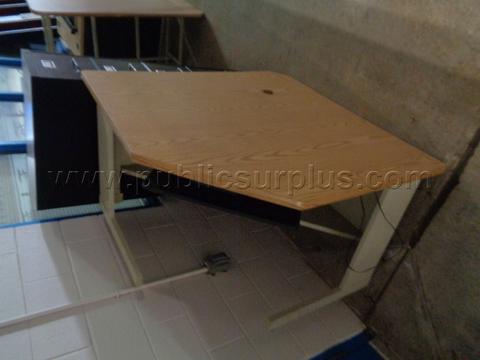 Corner Desk Lt. Wood & Metal Desk w/ Keyboard Tray