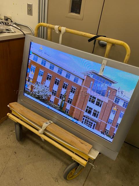 42" Panasonic TV