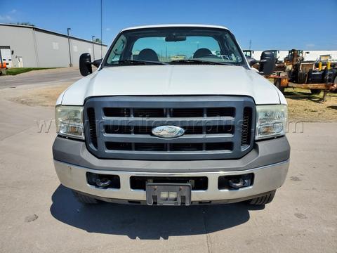 2007 FORD F250 4X4 W/DUMP BED