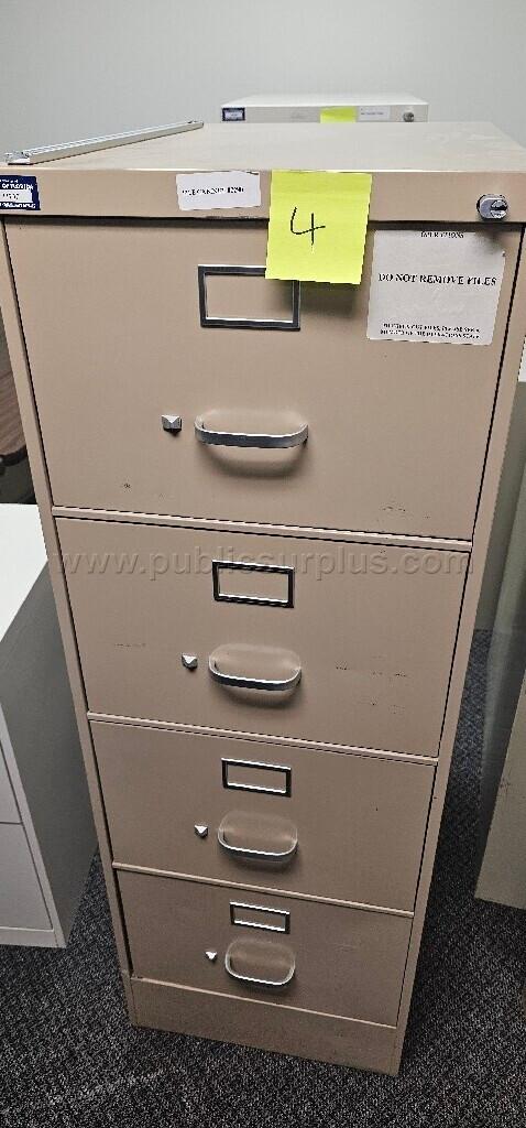 4 drawer beige file cabinet (#4)