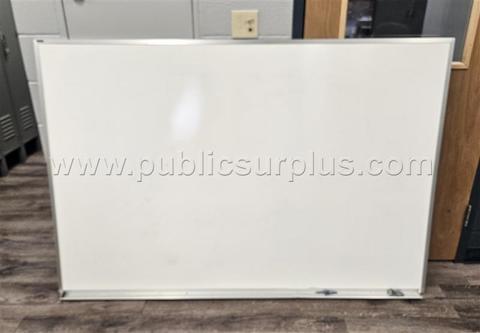 LARGE WHITE BOARD