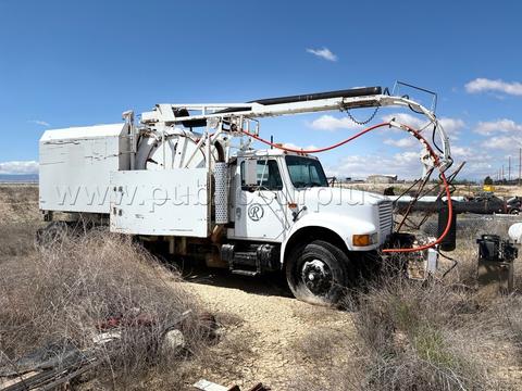 International Combination Truck (Vactor)